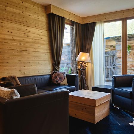 Maribel Hotel Мадона ди Кампильо Екстериор снимка