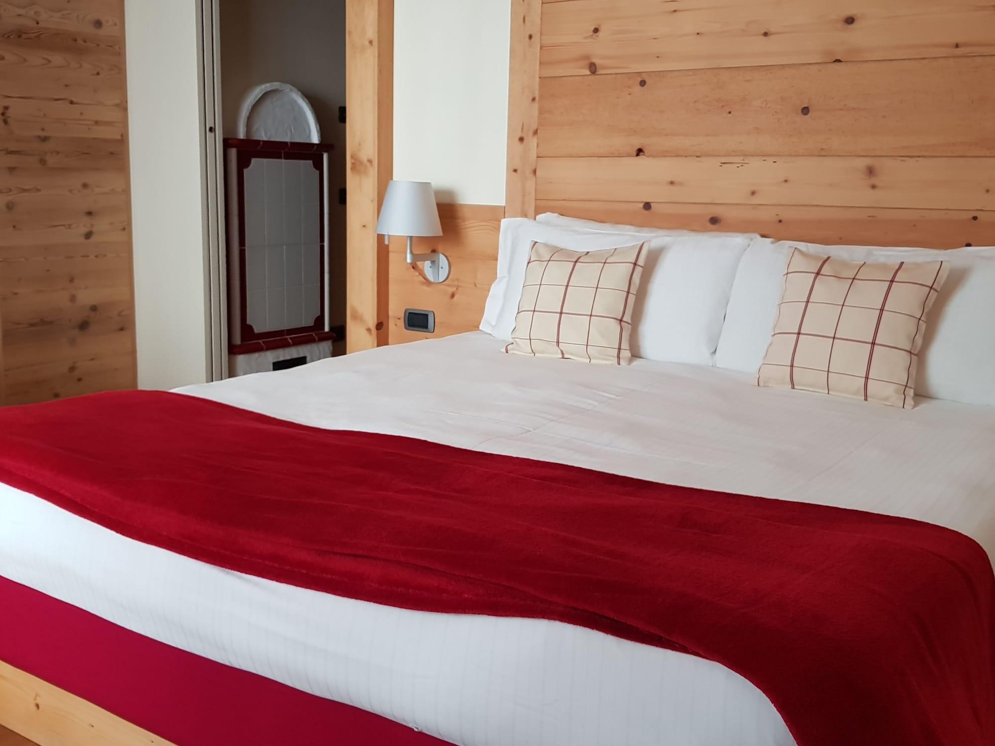 Maribel Hotel Мадона ди Кампильо Екстериор снимка