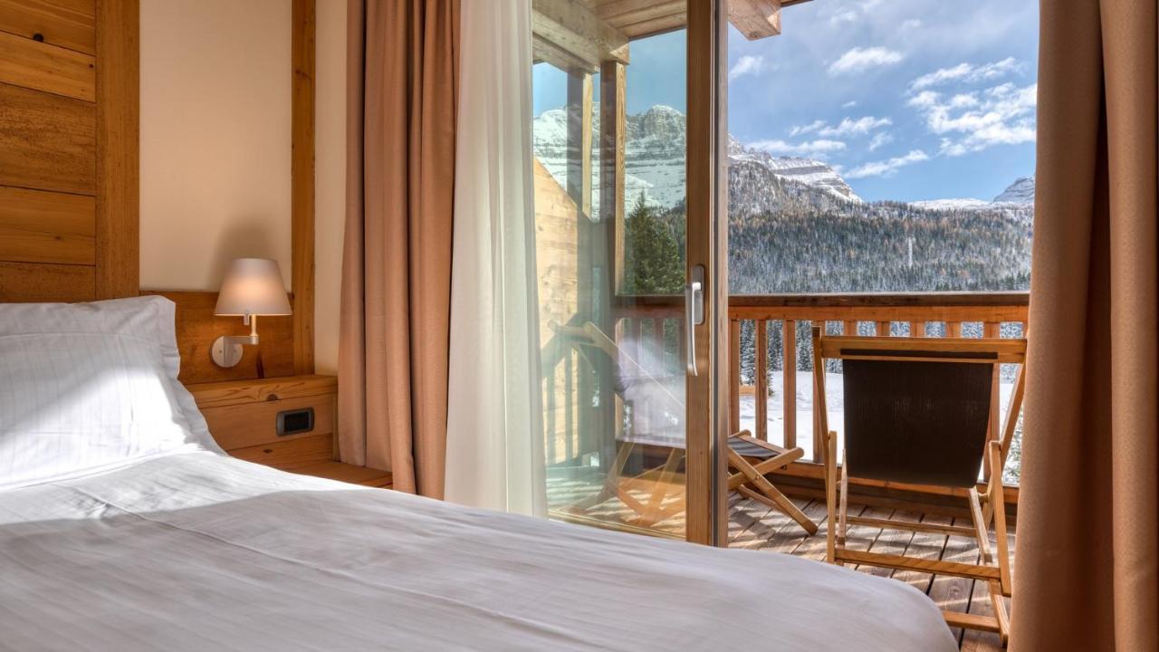 Maribel Hotel Мадона ди Кампильо Екстериор снимка