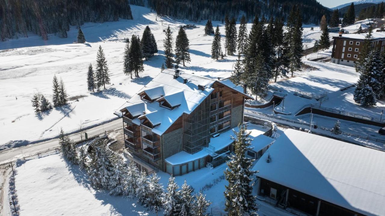 Maribel Hotel Мадона ди Кампильо Екстериор снимка