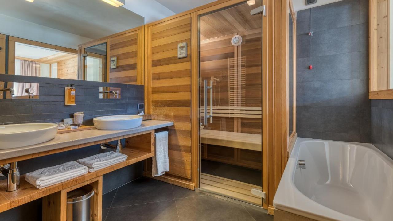 Maribel Hotel Мадона ди Кампильо Екстериор снимка