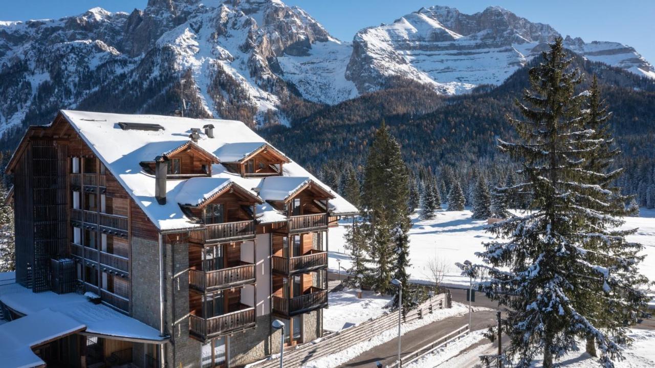 Maribel Hotel Мадона ди Кампильо Екстериор снимка